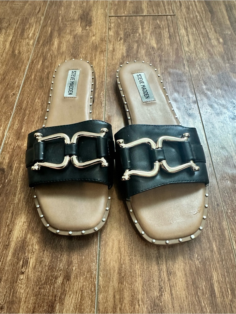 Steve Madden Black Vegan Leather Slide Flat Sandals Gold Tone Accent Size 7.5